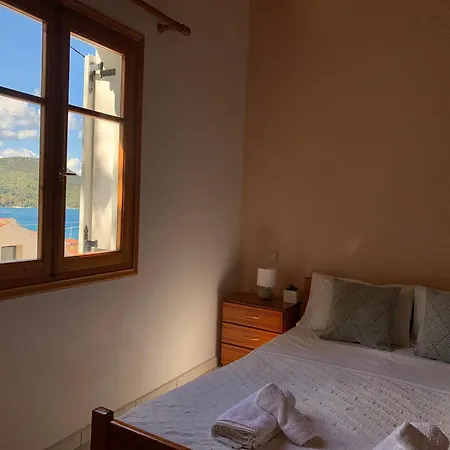 Albatros Rooms Vathy  Extérieur photo